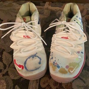 Nike Kyrie 5 Bandulu Youth